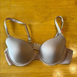 Soma Intimates lined bra. 38B. Like new